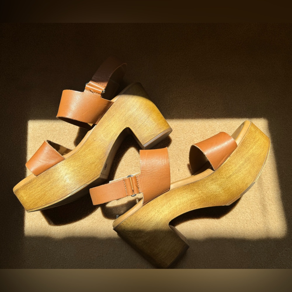 Steve Madden Leather Platform Sandals